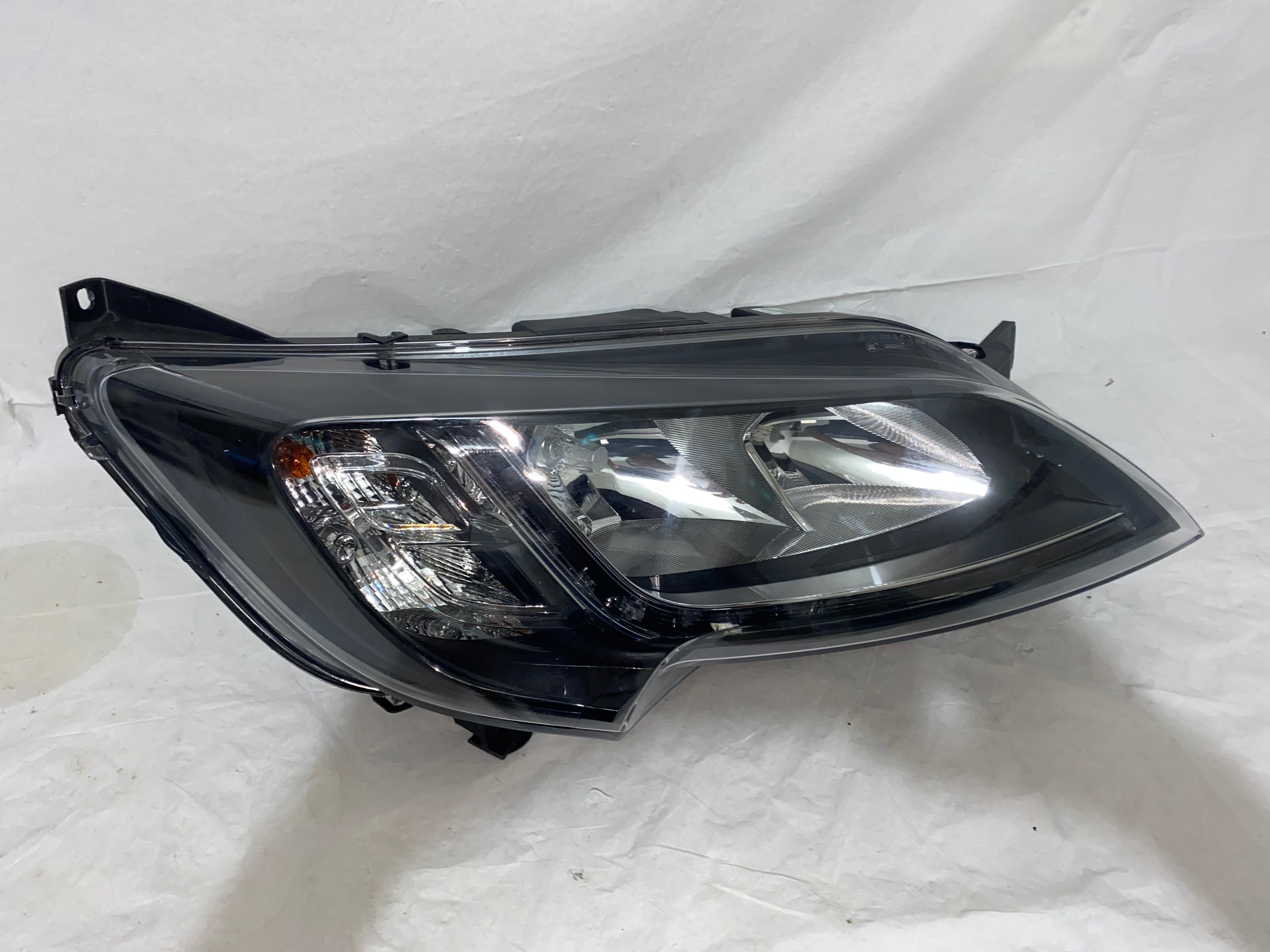 Peugeot Manager 2016 - 2022 Faro Derecho Nuevo Original