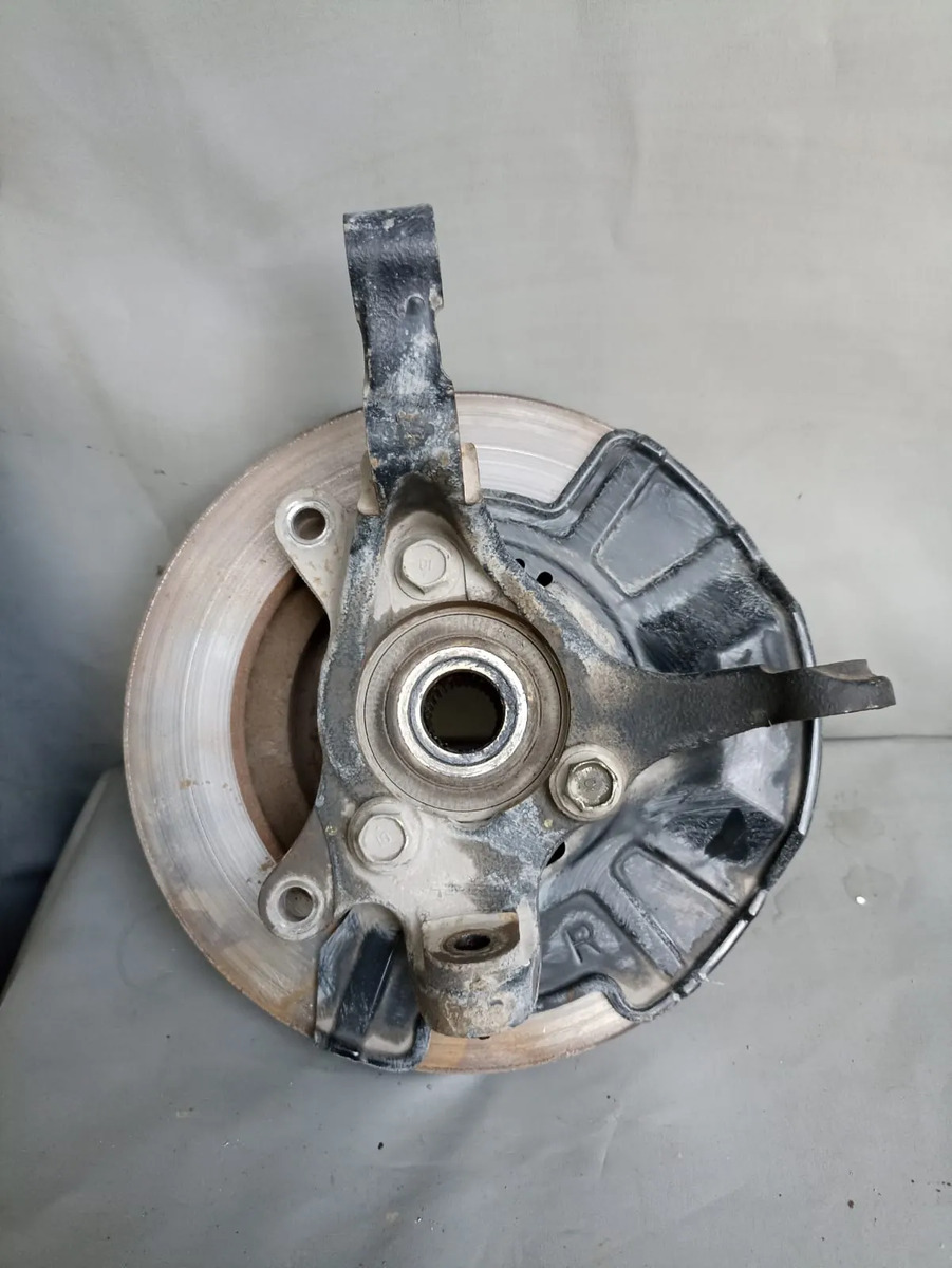 Suzuki Ertiga (2019-2024) Mango Suspension Del. Derecho