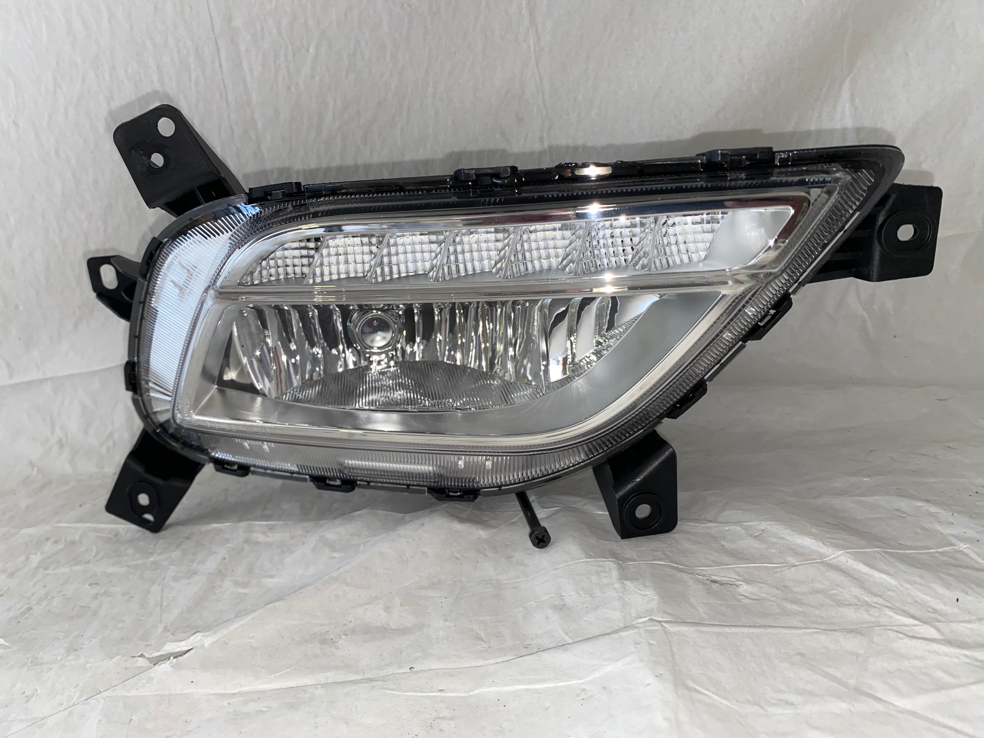 Kia Niro 2017 - 2019 Faros Auxiliares Delantera Derecho Nuevo Original