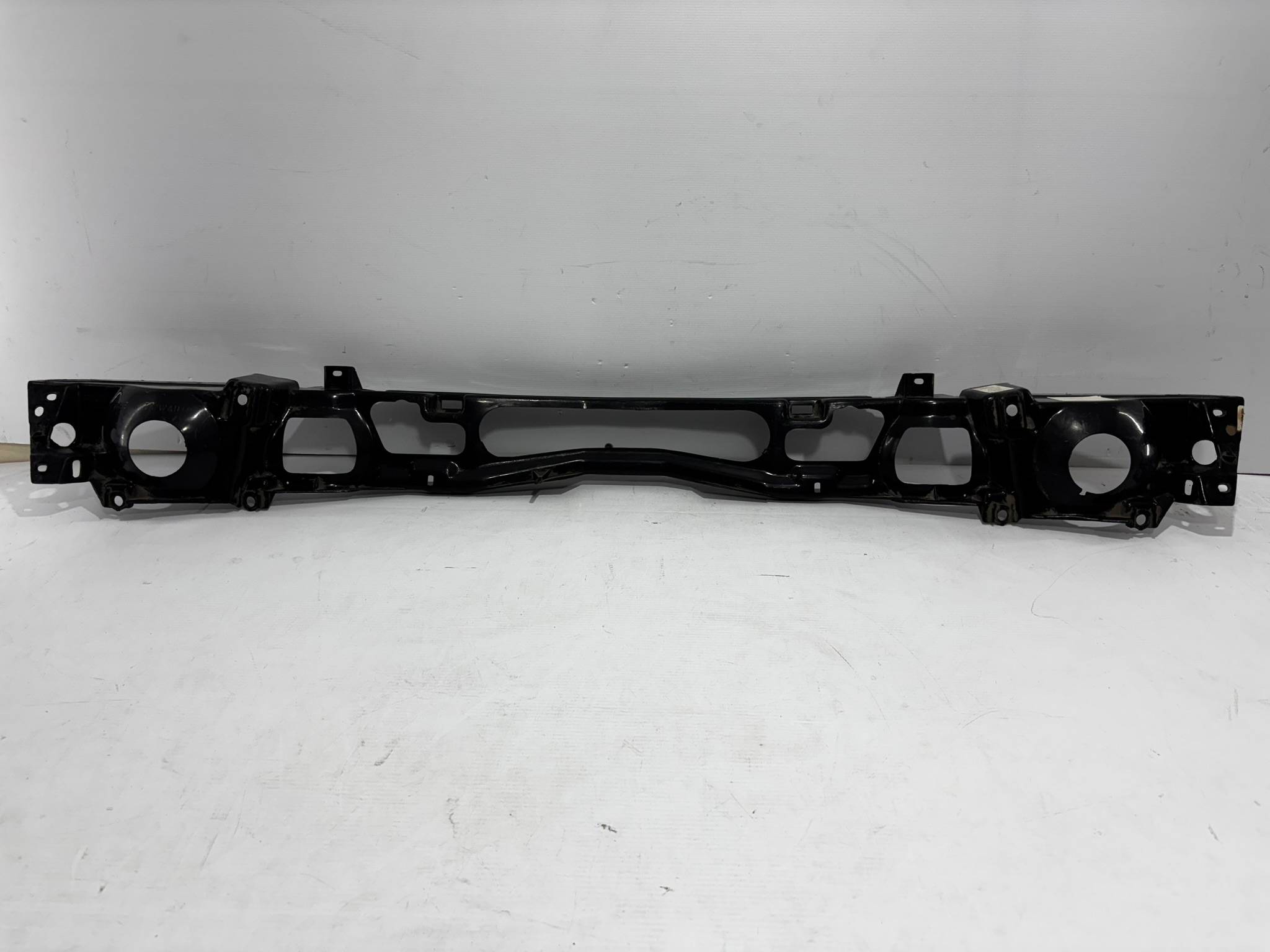 Ford Taurus 1989 - 1991 Marco de radiador Delantera Usado Generico