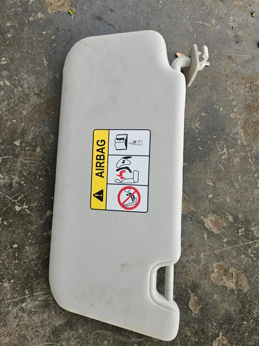 Changan Cs35 Plus 2023-2026 Visera Parasol Izquierda