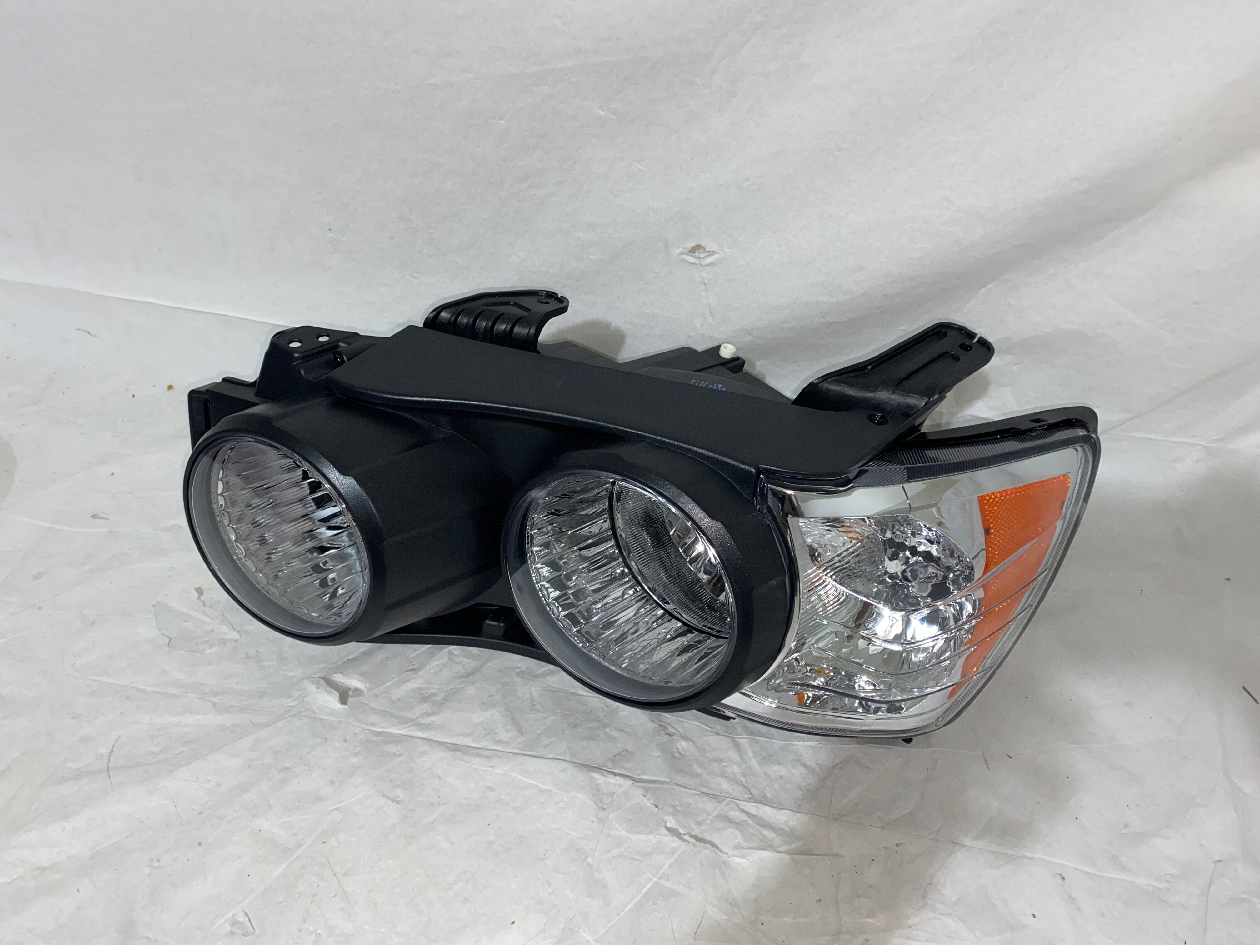 Chevrolet Sonic 2012 - 2016 Faro Izquierdo Nuevo Generico