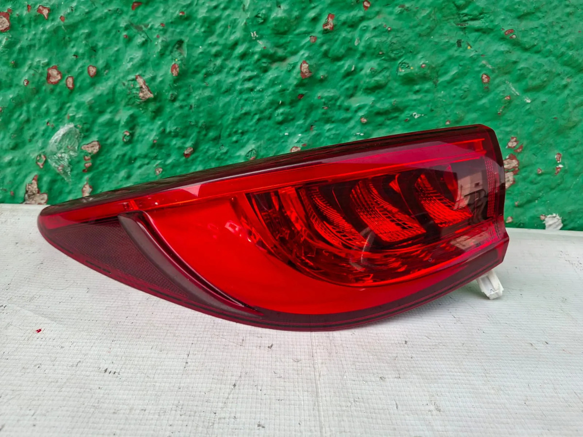 Calavera Izquierda De Infiniti Qx30s 2017-2019 Original Izquierdo/conductor Rojo