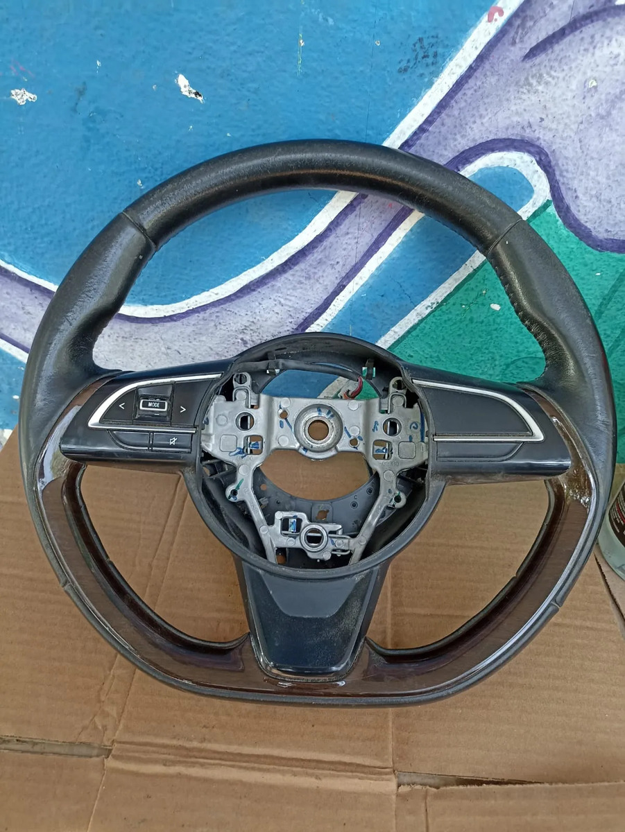 Suzuki Ertiga (2019-2024) Volante Original (con Detalle) Negro