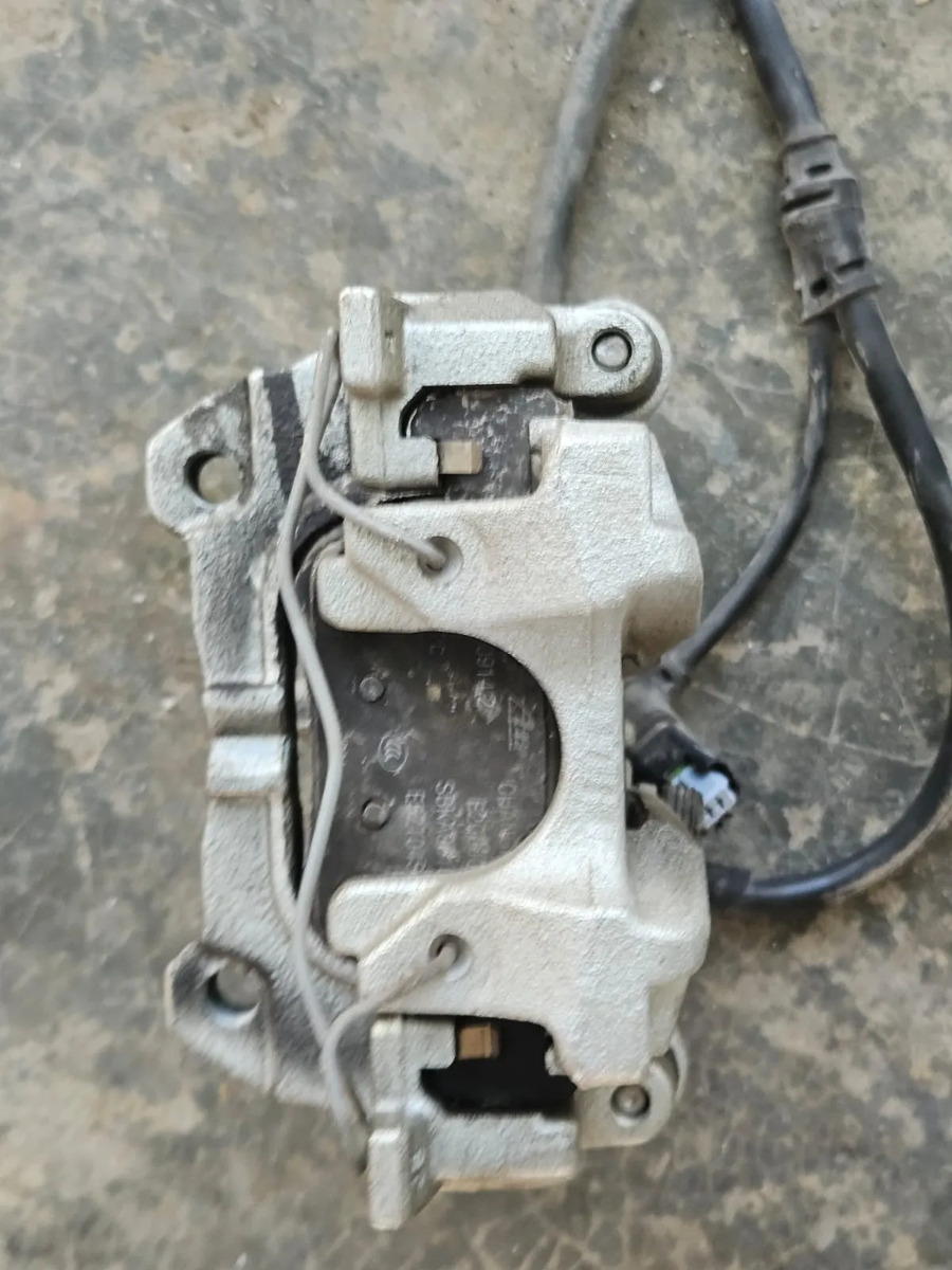 Changan Cs35 2023-2026 Caliper Electronico Trasero Derecho - vista 1