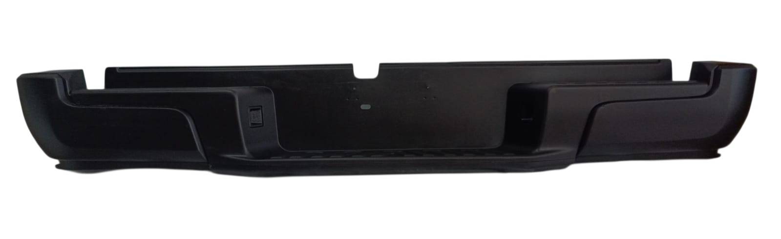 Nissan Frontier 2021 - 2023 Moldura para defensa Trasera Usado Original