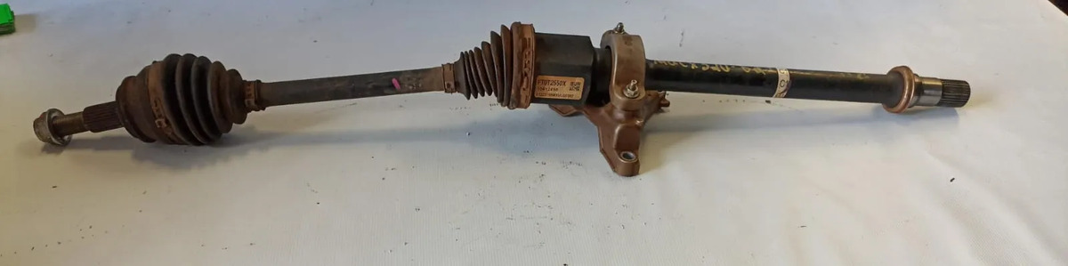 Flecha Delantera Rh Mazda Cx-30 2020-2025 2.0l Usada