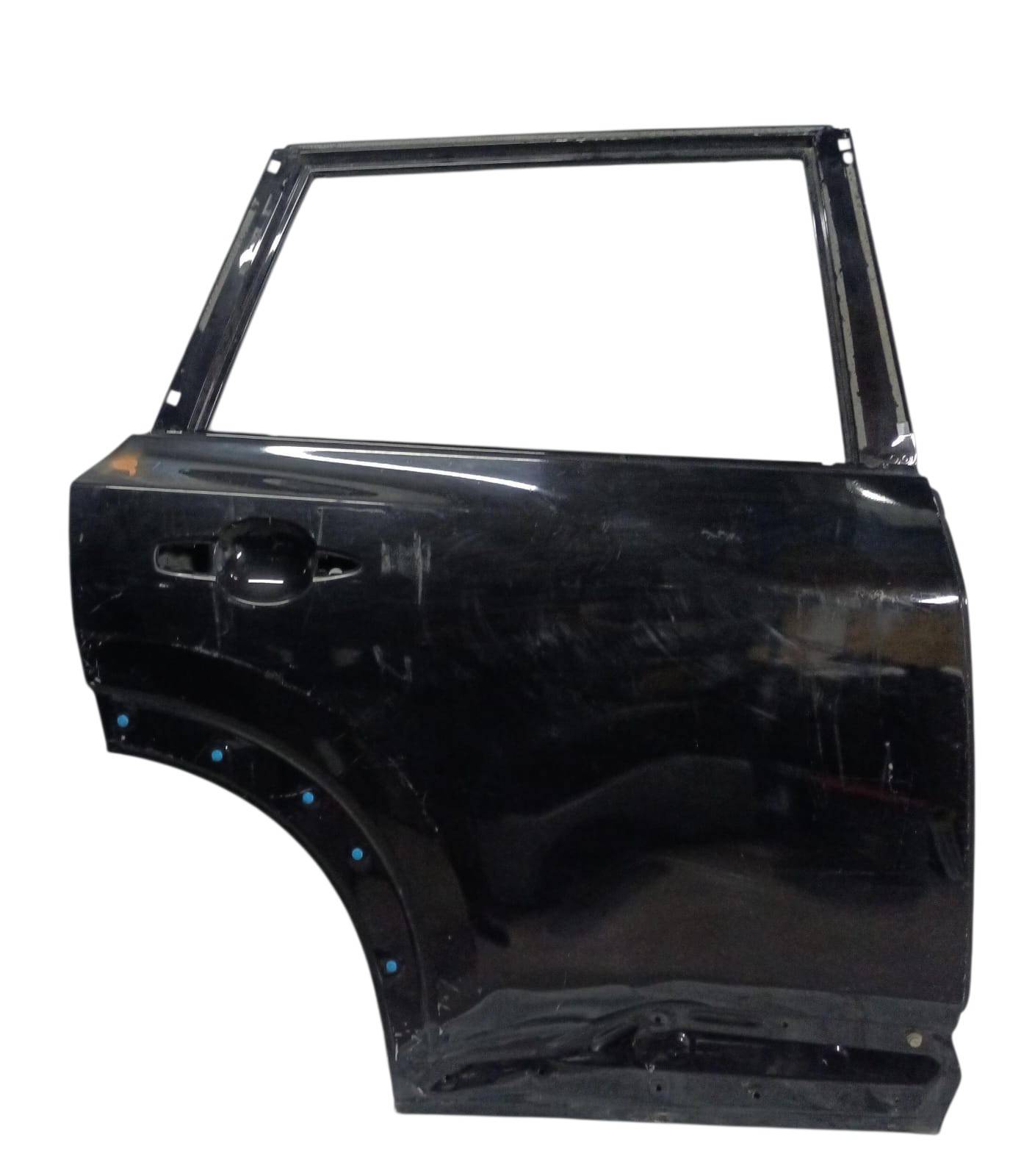 Nissan X-trail 2023 - 2025 Puerta Trasera Derecho Usado Original - vista 1