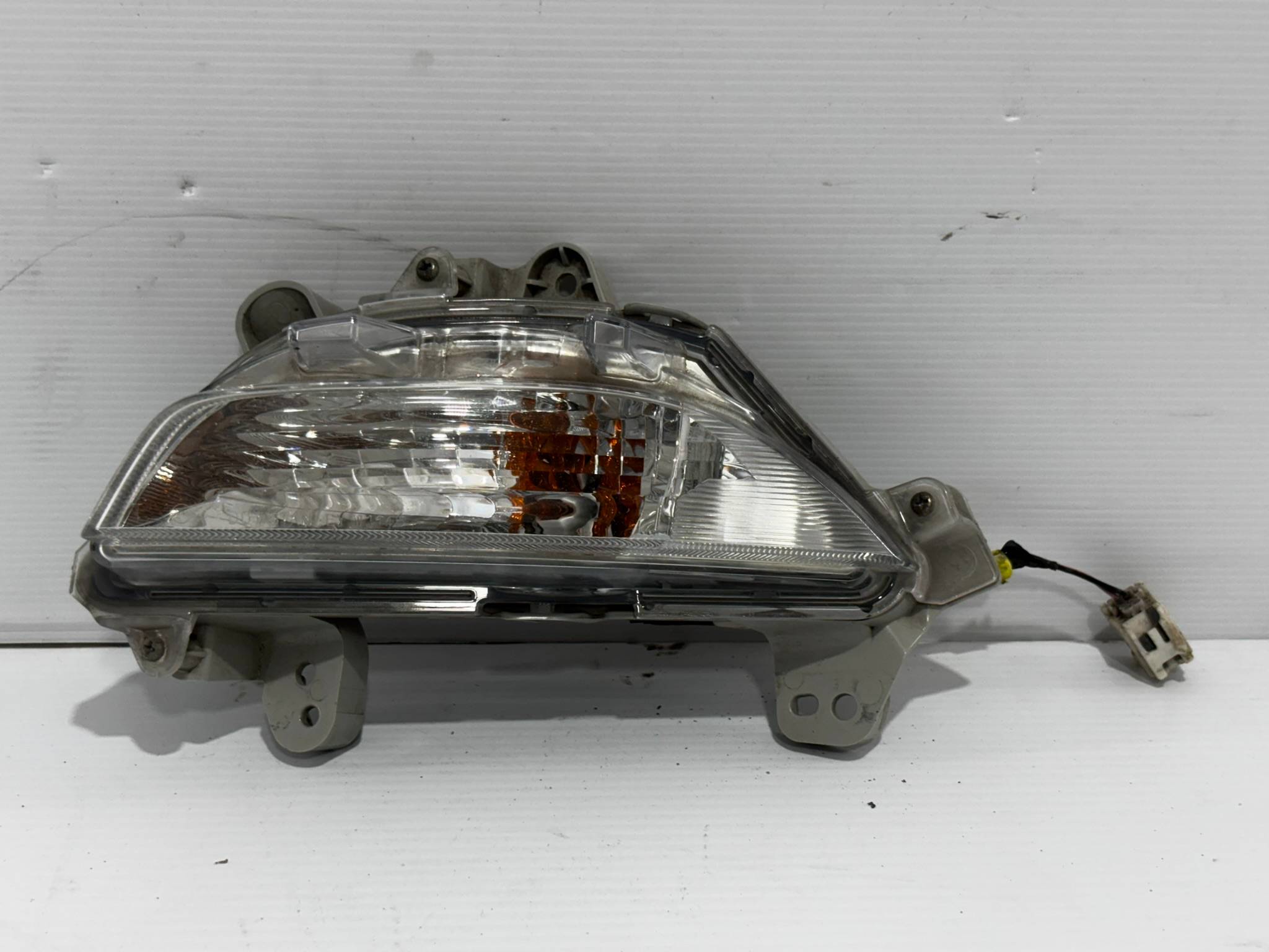 Mazda 3 2014 - 2016 cuarto de fascia Delantera Izquierdo Usado Original