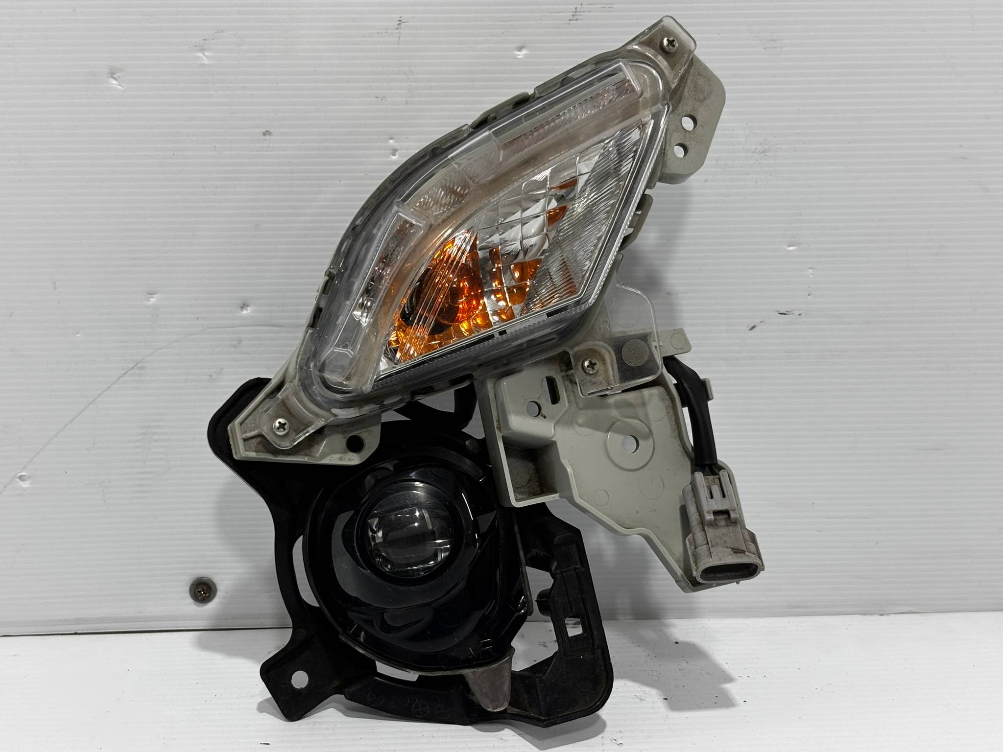 Mazda Cx-3 2018 - 2021 Faros Auxiliares Delantera Derecho Usado Original