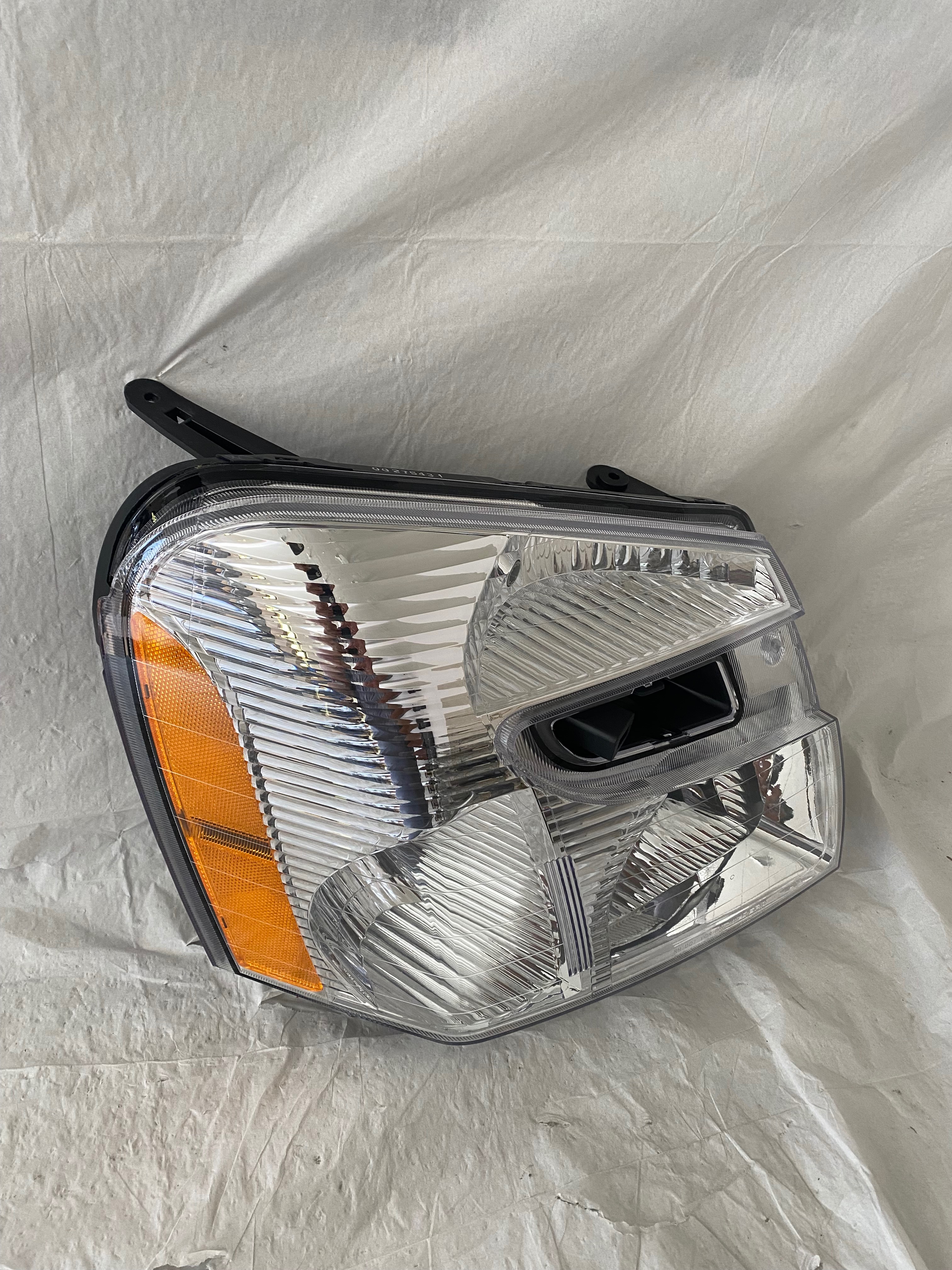 Chevrolet Equinox 2004 - 2005 Faro Derecho Nuevo Generico