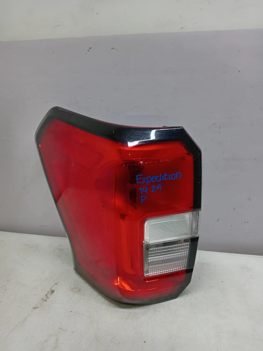 Calavera Izquierda Expedition 2019 2020 2022 2024 Izquierdo/conductor Rojo - vista 1