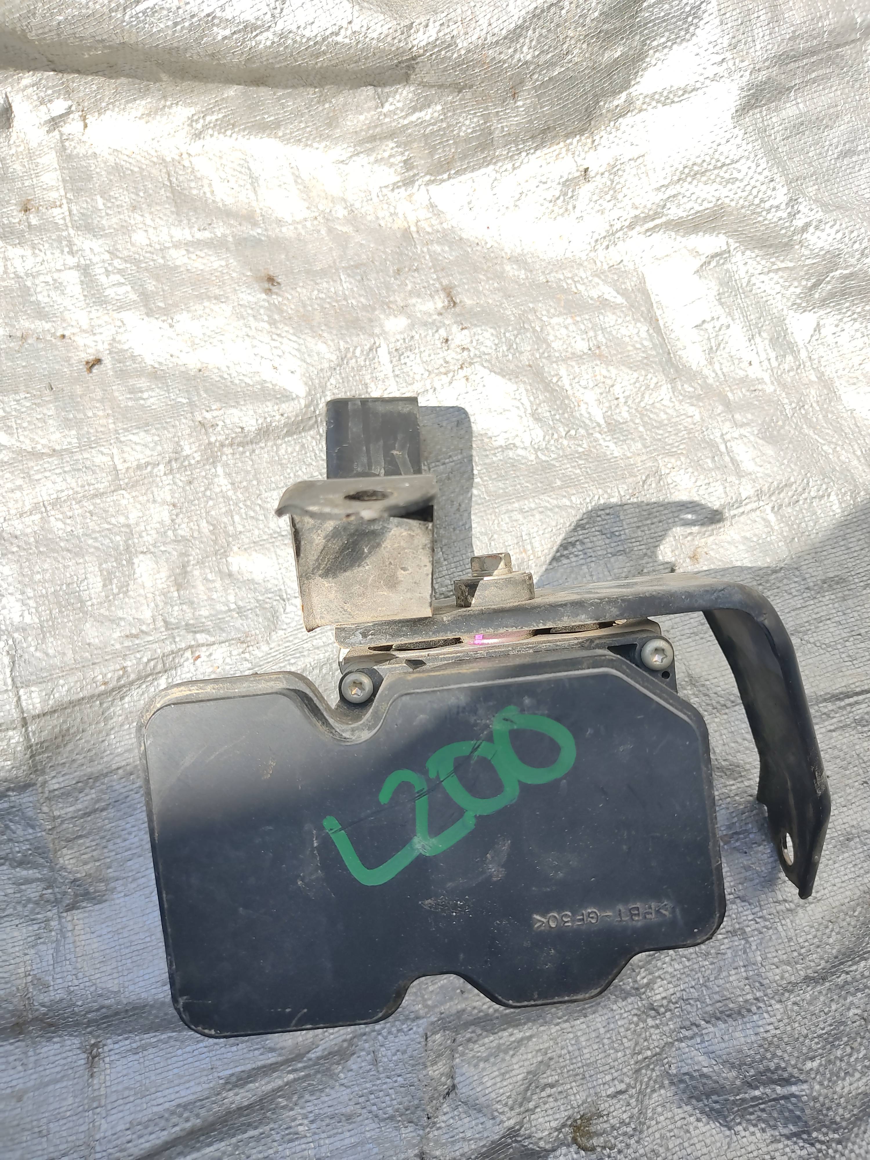 Mitsubishi L200 2016 - 2019 ABS Usado Original