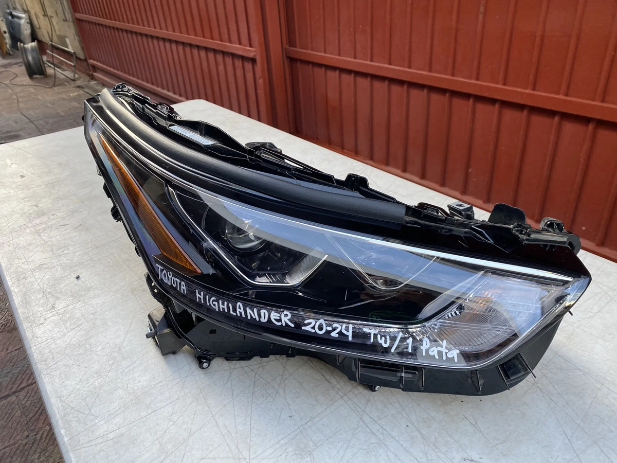 Faro Toyota Highlander 2020 2021 2022 Derecho Generico Derecho/pasajero
