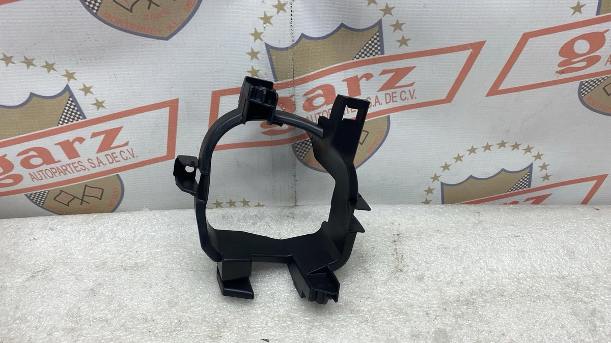 Base Faro Niebla Derecho Nissan Np300 16 Al 20