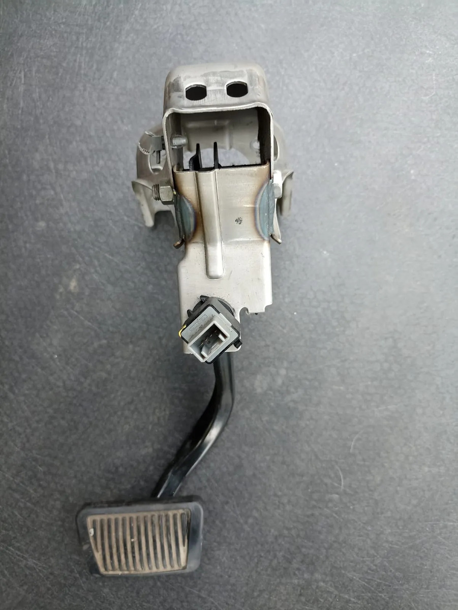 Hyundai Elantra (17-20) Pedal De Freno