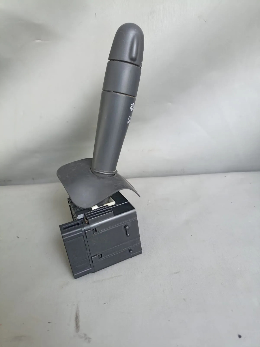 Renault Duster (17-20) Palanca De Limpia Parbrisas