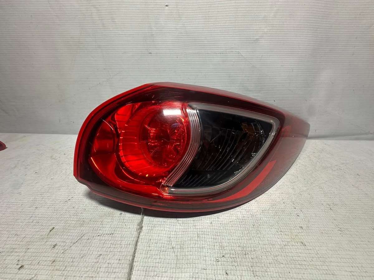 Calavera Der Mazda Cx5 2013 14 15 16 2017 Ext Usada Original Derecho/pasajero Rojo/cromo