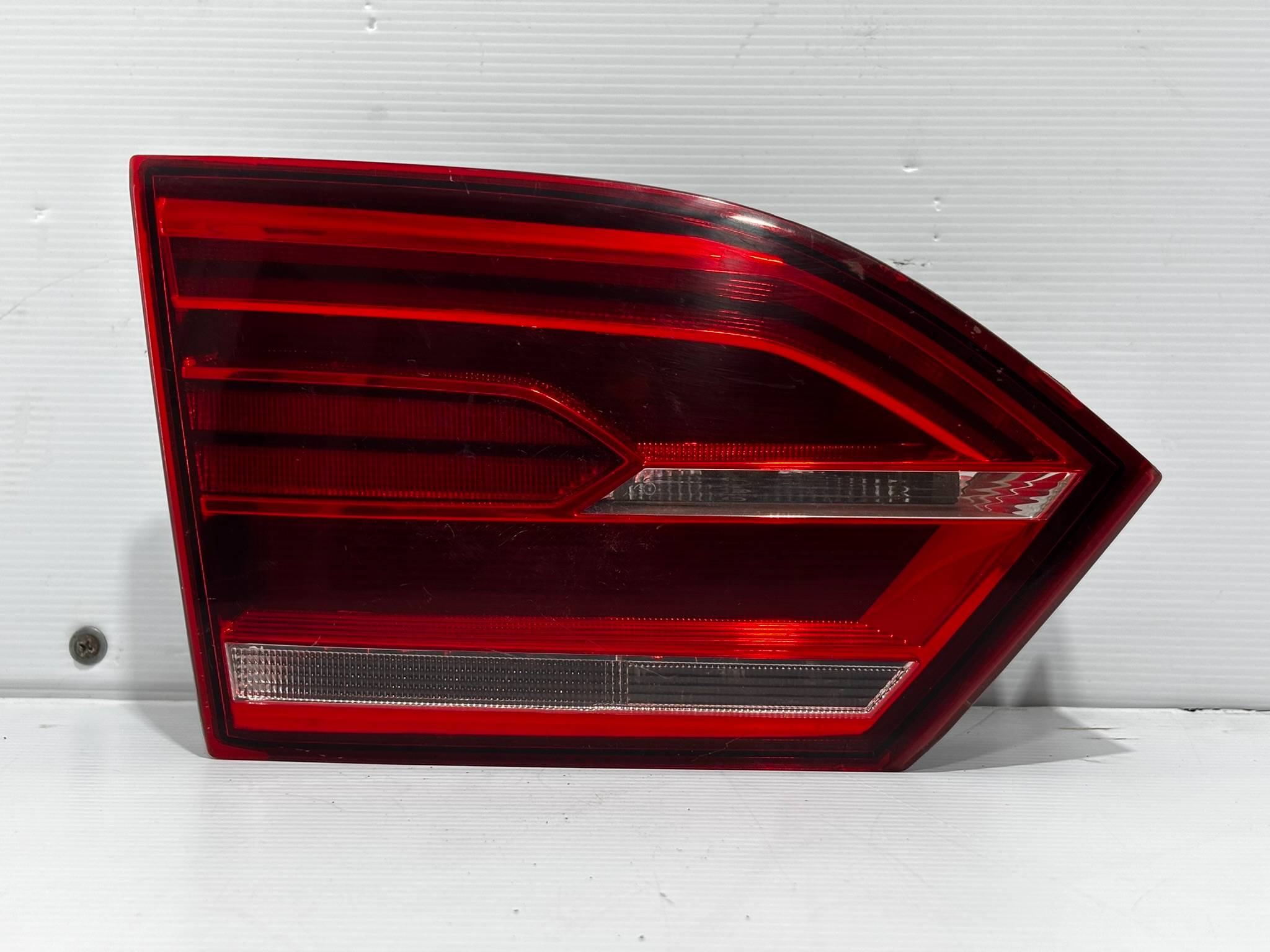 Volkswagen Jetta 2015 - 2018 Intercalavera Izquierdo Usado Original