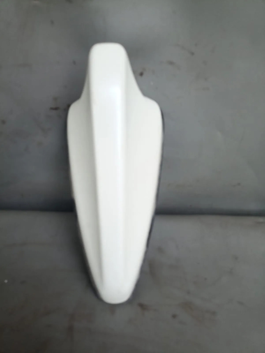 Kia Stinger (17-22) Antena Aleta De Tiburon Blanco