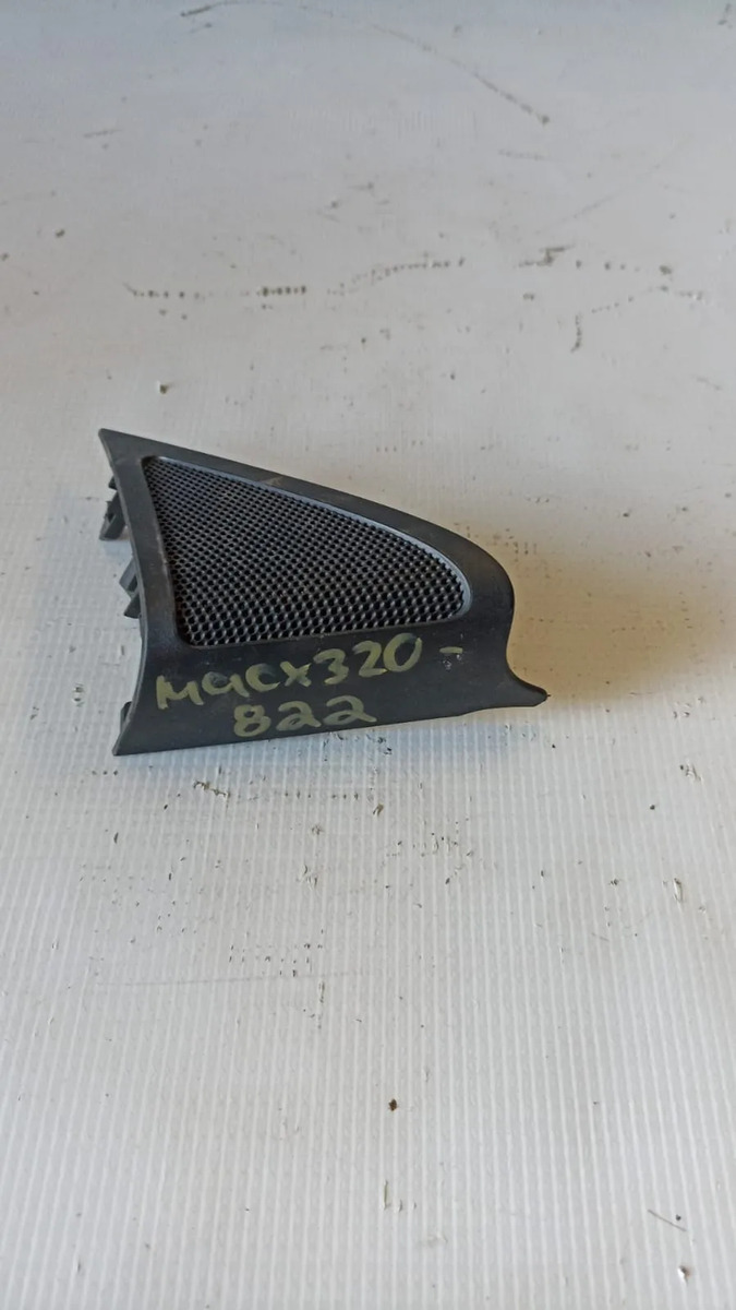 Esquinero Lateral Interior Rh Mazda Cx30 2020-2025