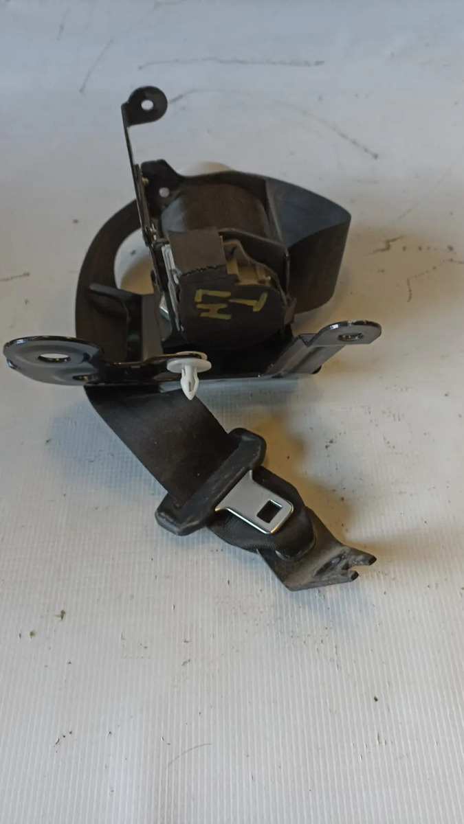 Cinturon Trasero Lh Mazda Cx30 2020-2025