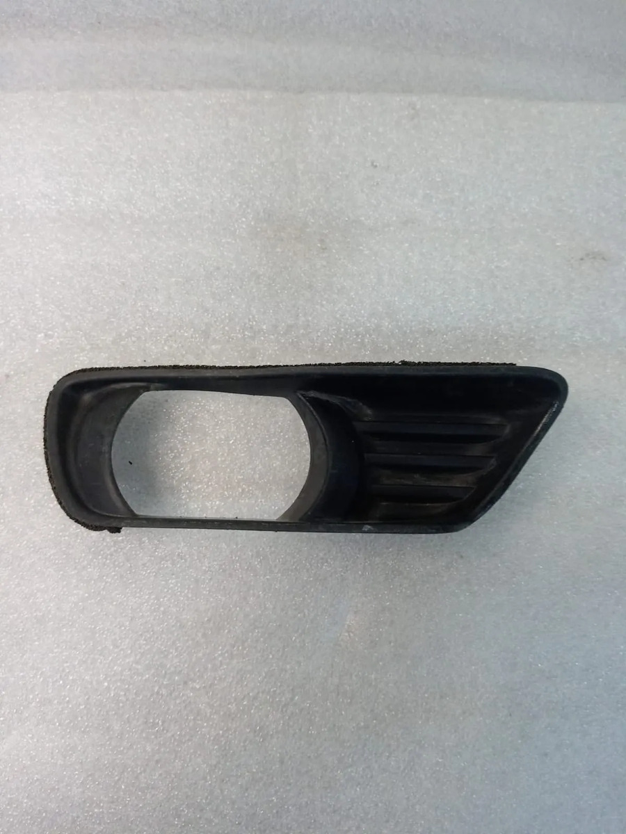 Rejilla Izq. Faro De Niebla Toyota Camry 2007/2009. Negro