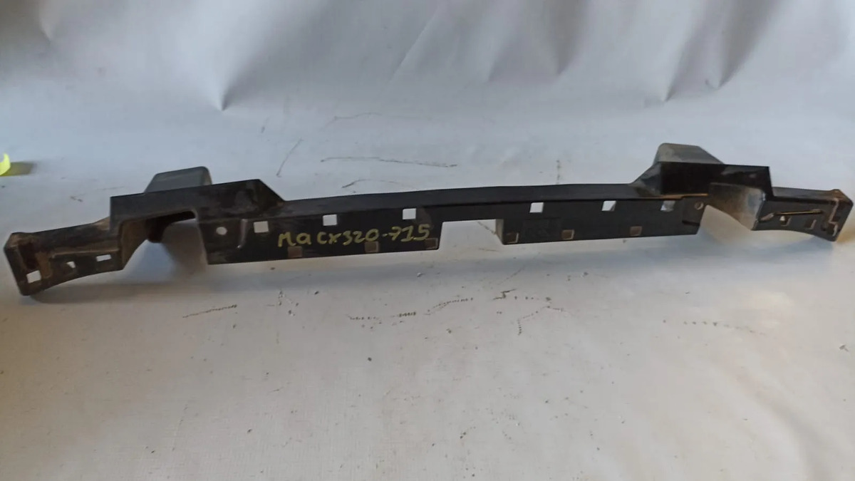 Antimpacto Trasero Mazda Cx-30 2.0l 2020-2025 Usado