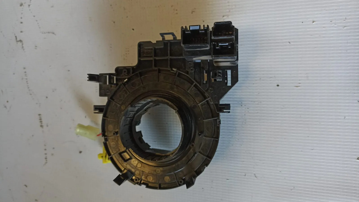 Reloj Interruptor  Claxon Mazda Cx30 2020-2025 2.5l