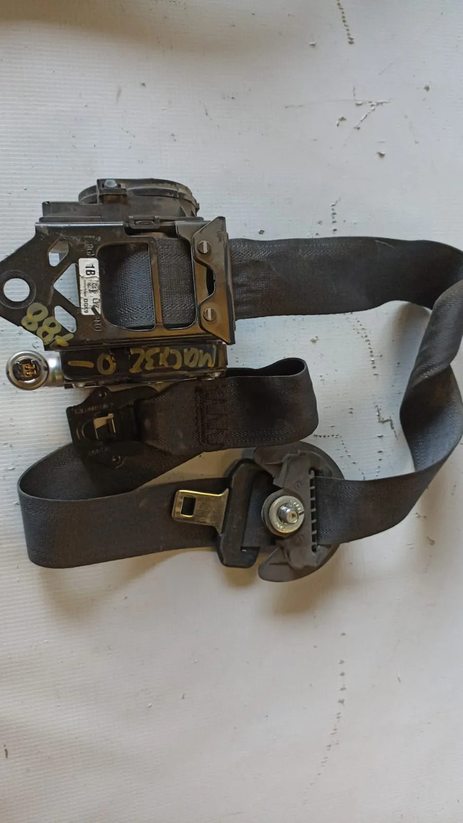 Cinturon Delantero Lh Mazda Cx30 2020-2025 2.5l