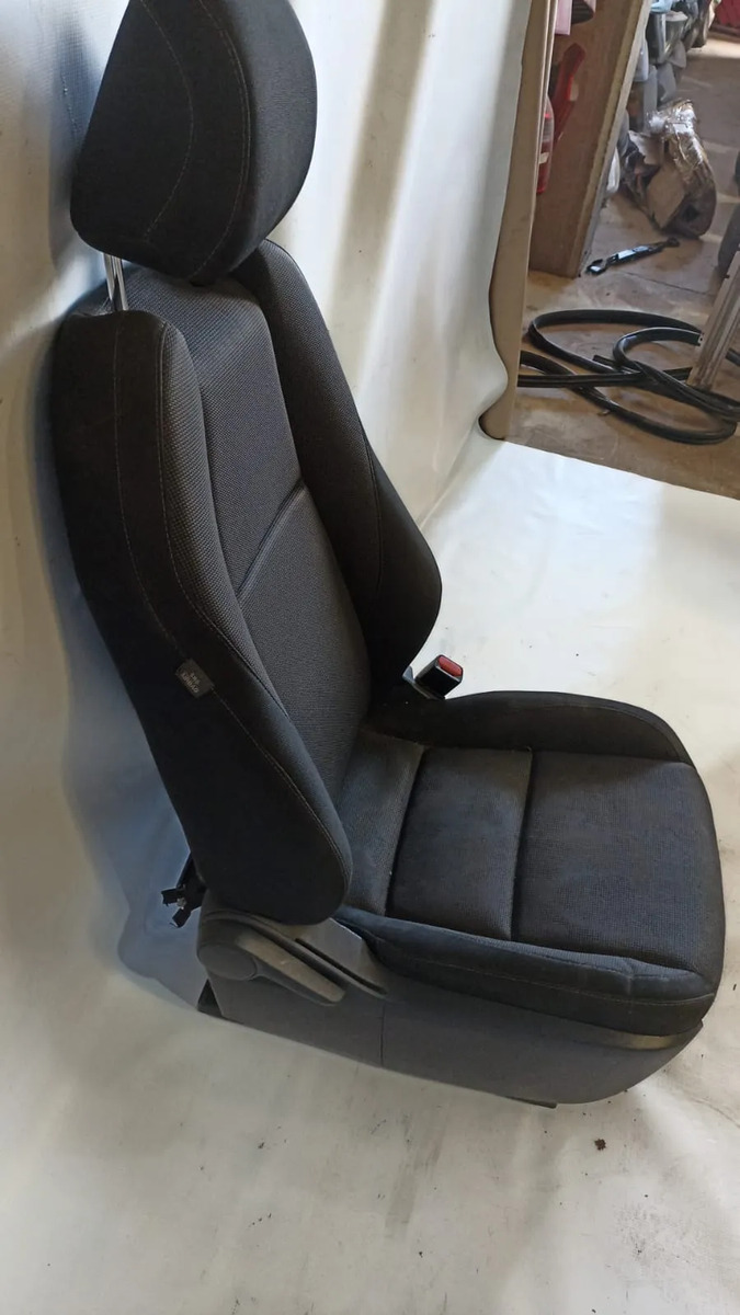 Asiento Delantero Rh Mazda Cx30 2020-2025 2.5l Negro
