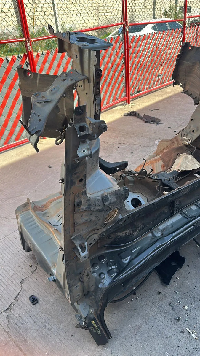 Punta Impacto Derecho Mazda Cx-30 2020-2025 Negro - vista 1