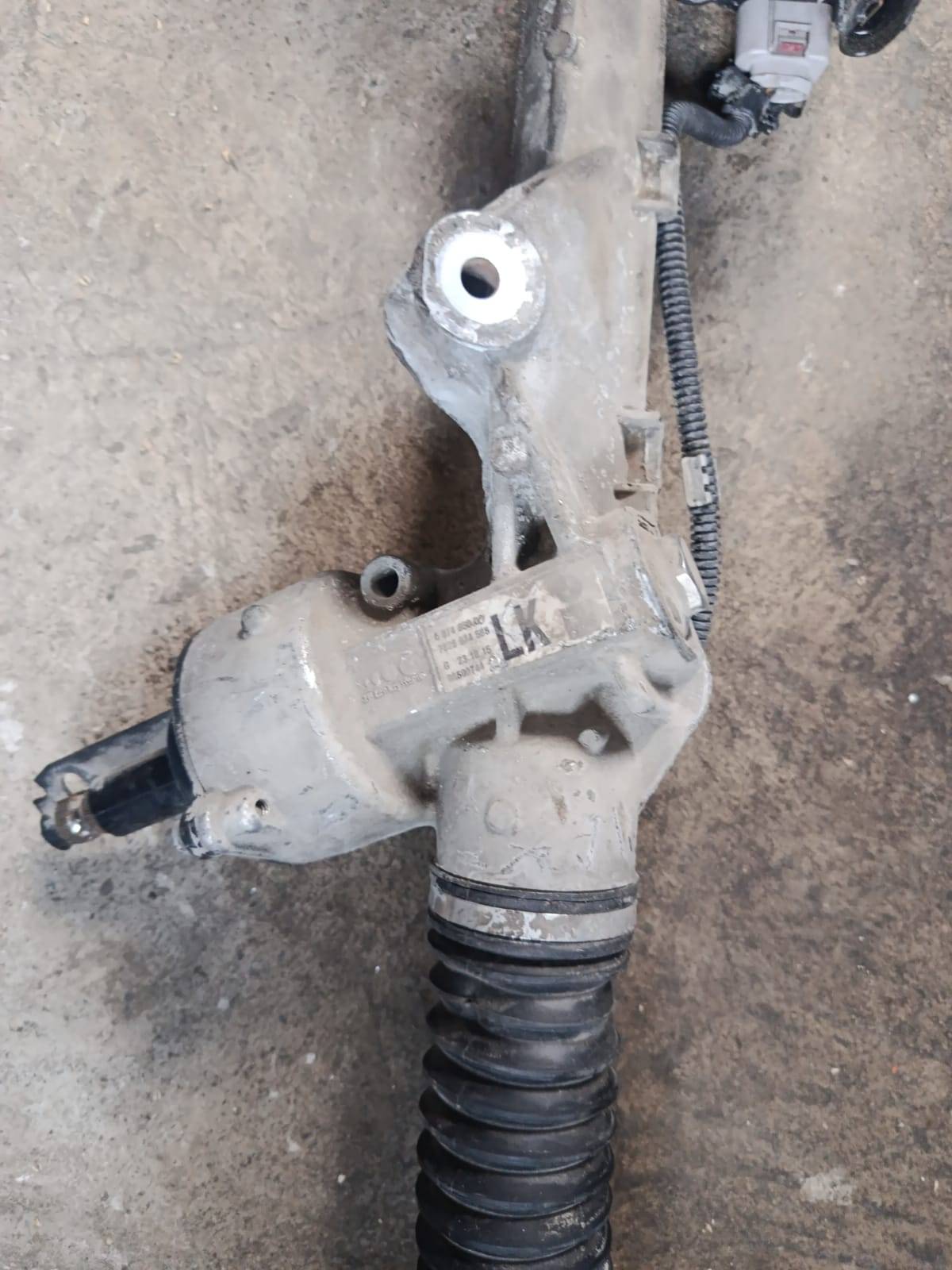 Bmw Serie 3 2013 - 2017 Cremallera Usado Original