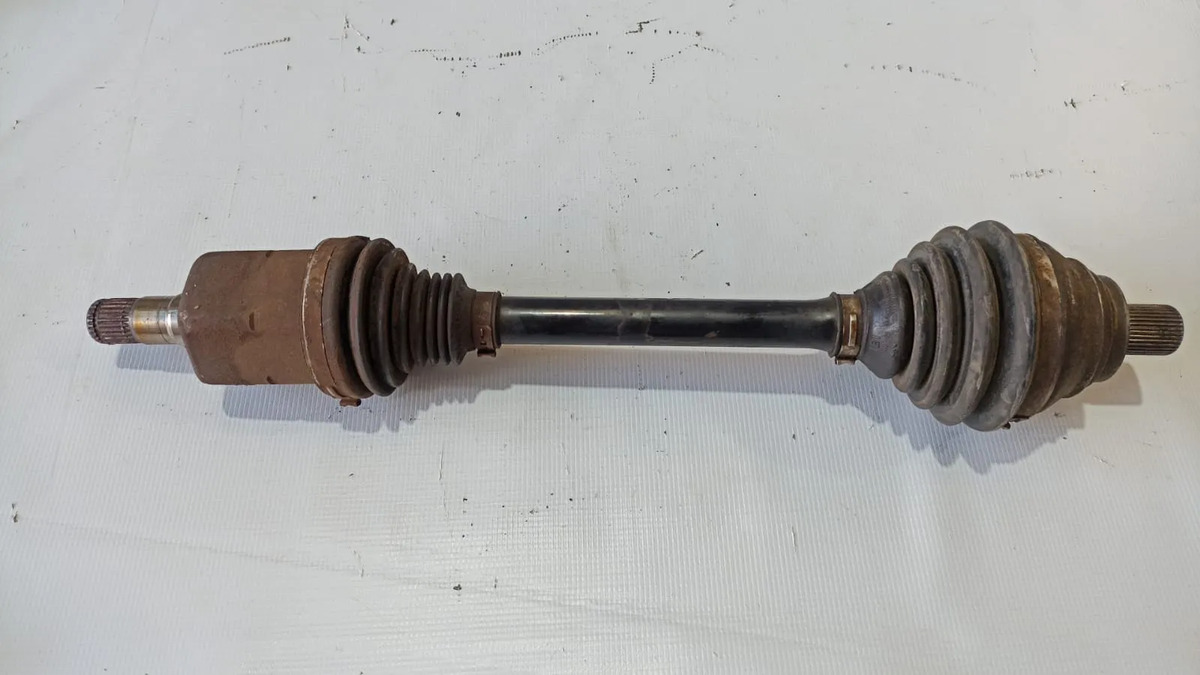 Flecha Delantera Lh Vw Jetta Mk7 1.4t 2019-2026 Usada