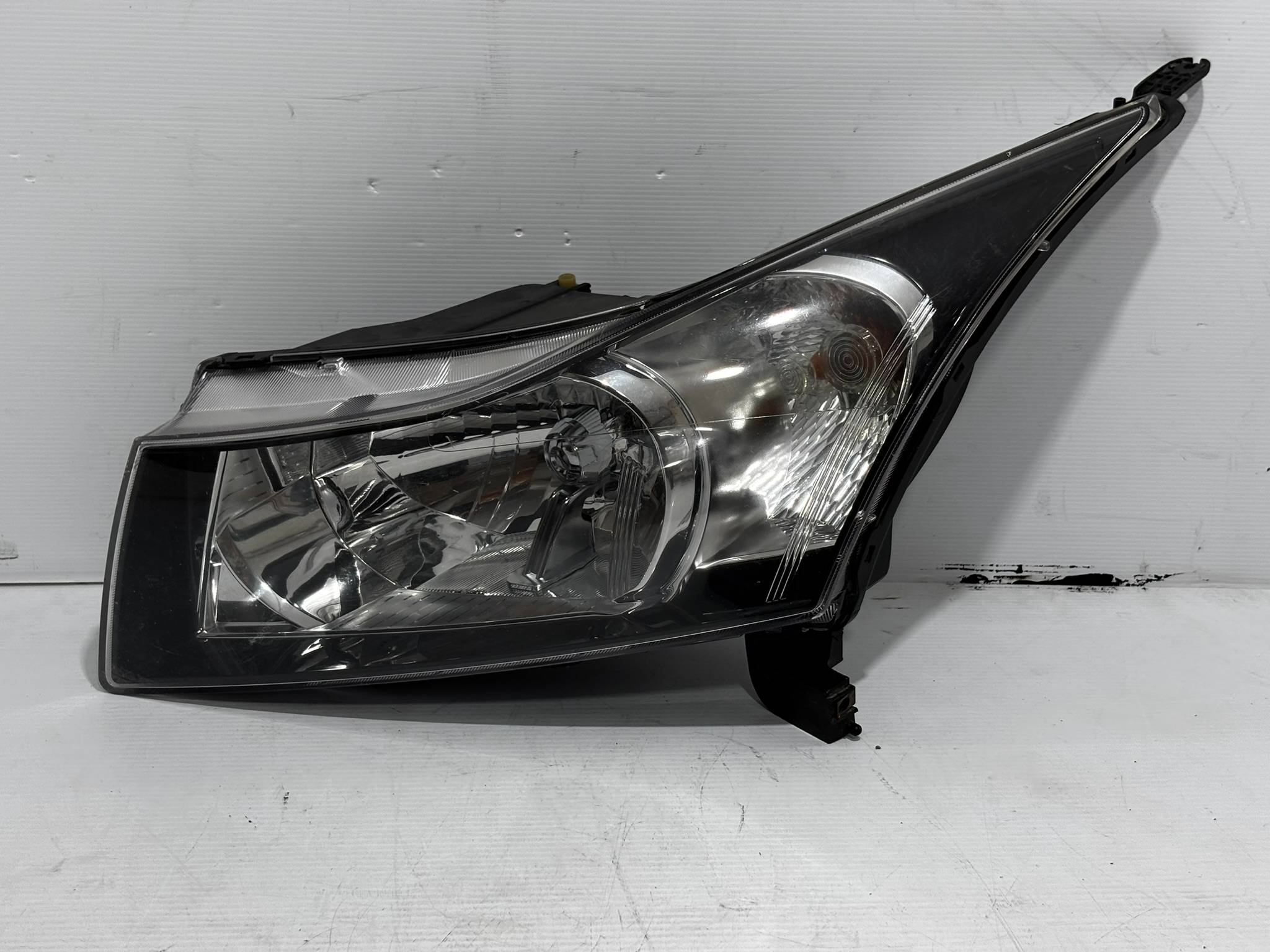Chevrolet Cruze 2010 - 2015 Faro Izquierdo Usado Original