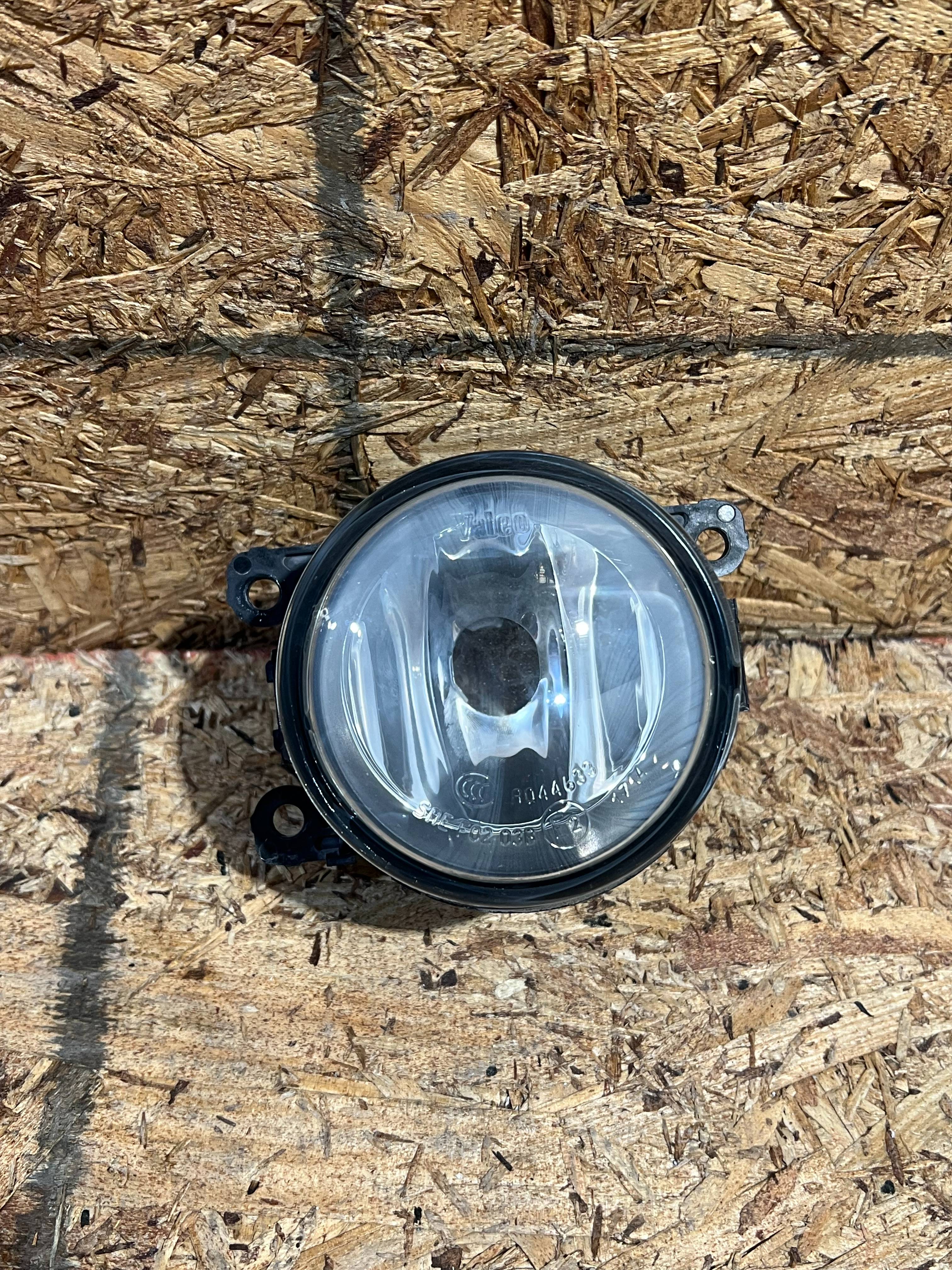 Ford Transit 2004 - 2014 Faros Auxiliares Delantera Usado Original