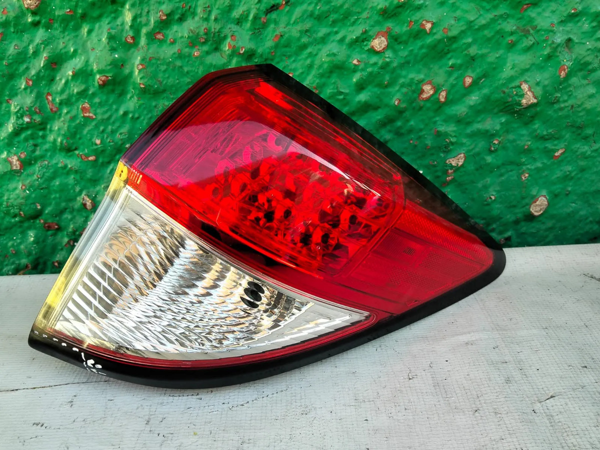 Calavera Derecha De Honda Hr-v 2019-2022 Usada Original Derecho/pasajero Rojo