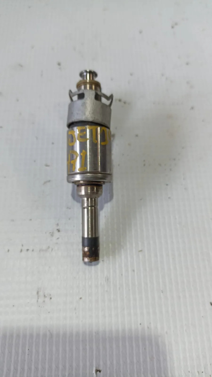 Inyector Volkswagen Jetta Mk7 1.4l 2019-2026 Usado