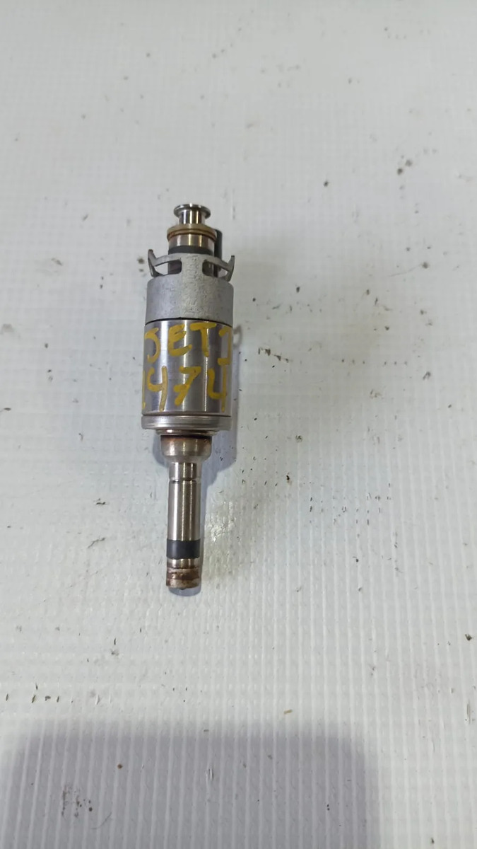Inyector Volkswagen Jetta Mk7 1.4l 2019-2026 Usado (3)