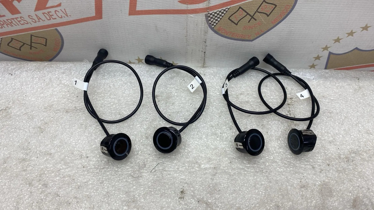 Nissan Versa 2012 - 2019 Sensor de punto ciego Trasera Usado Original