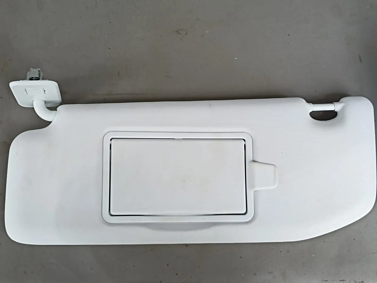 Peugeot 2008 (19-26) Visera Para Sol Lado Izquierdo