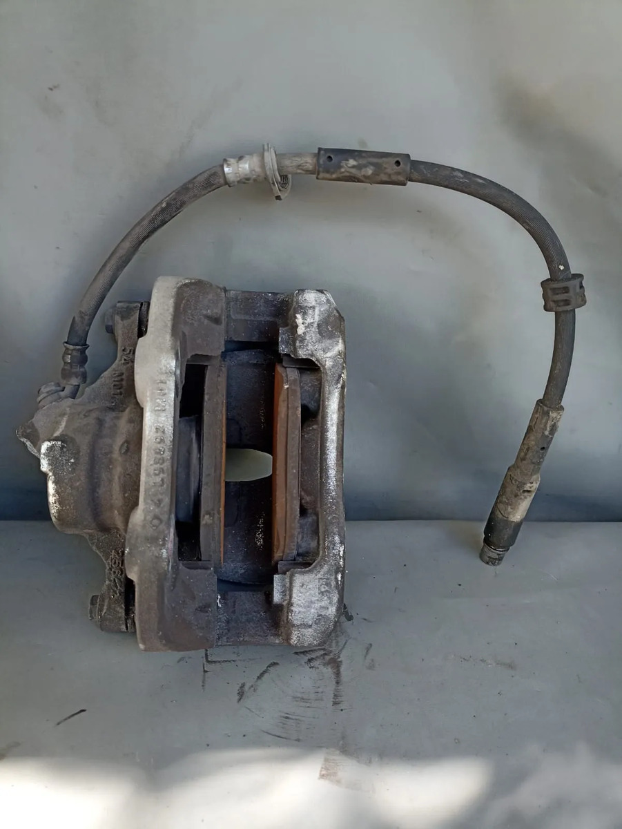 Peugeot 2008 (19-26) Caliper Delantero Derecho