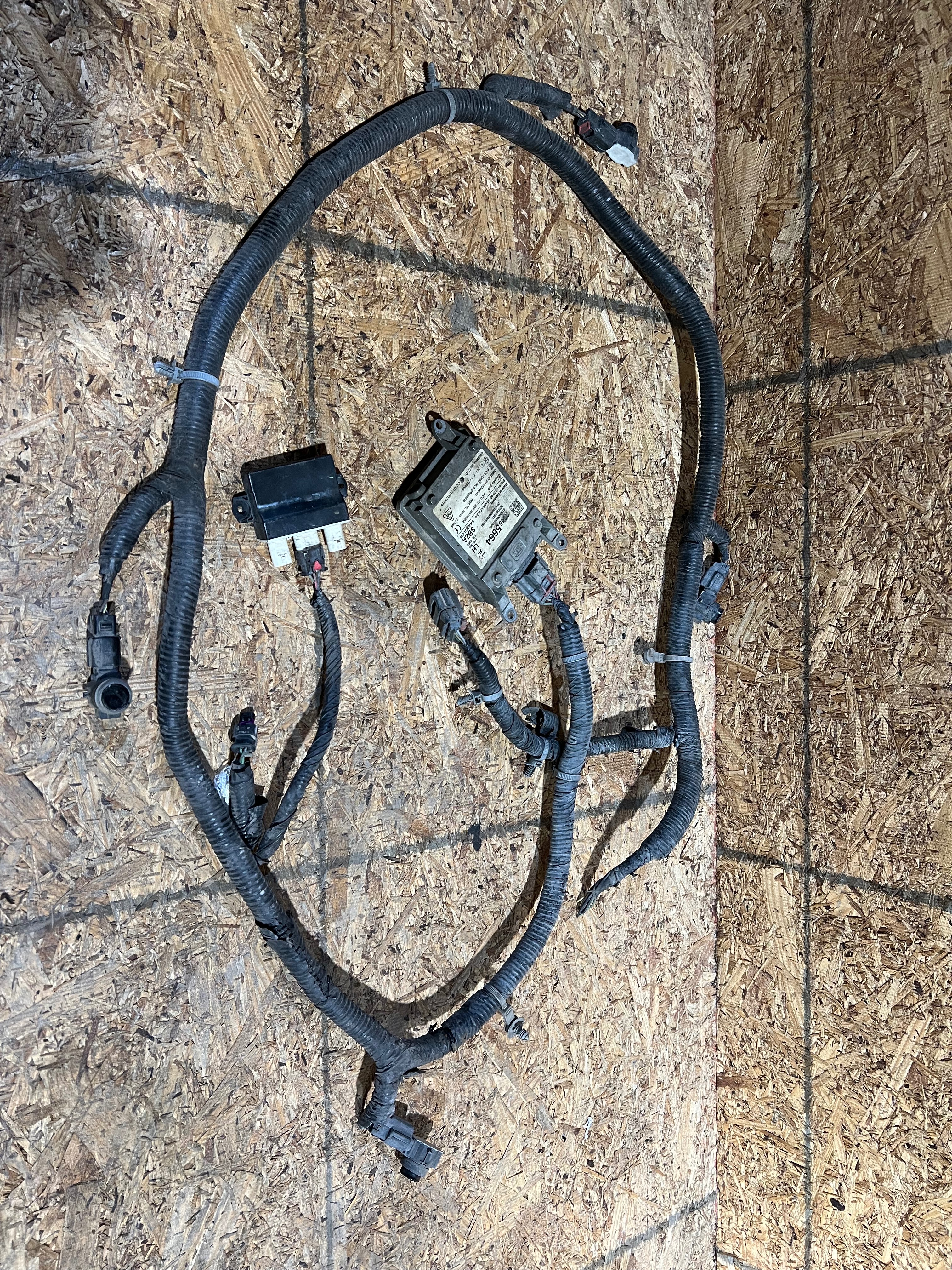 Chevrolet Suburban 2015 - 2016 Sensor de punto ciego Usado Original