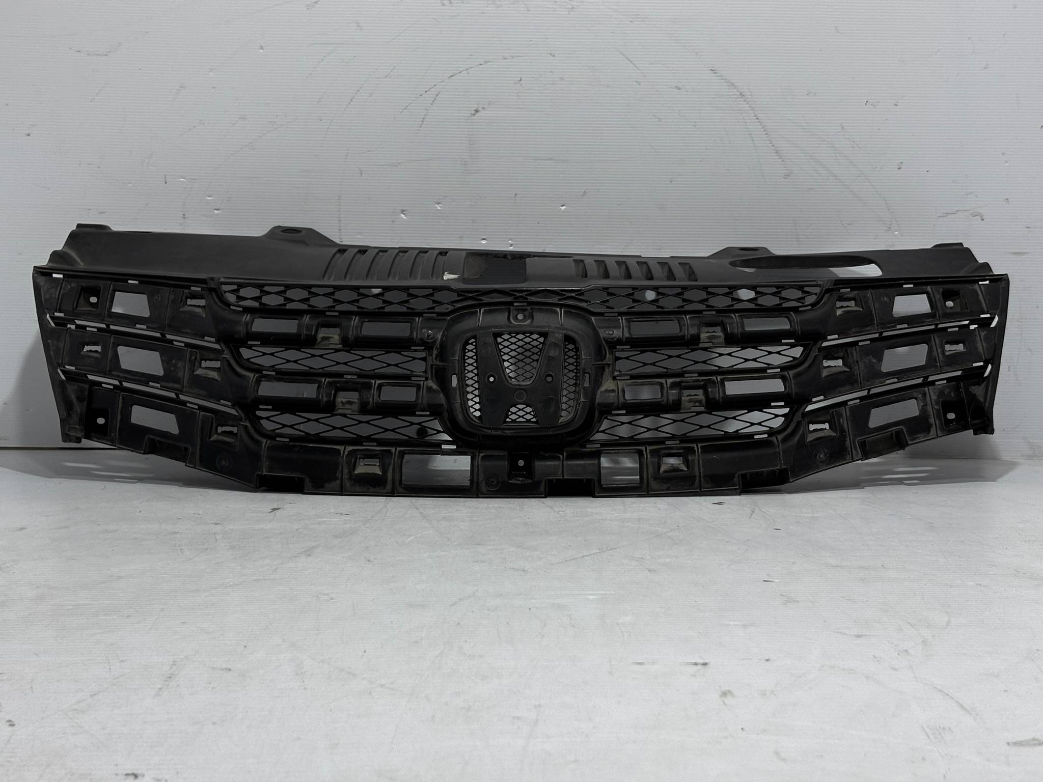 Honda City 2010 - 2013 Parrilla Delantera Usado Original