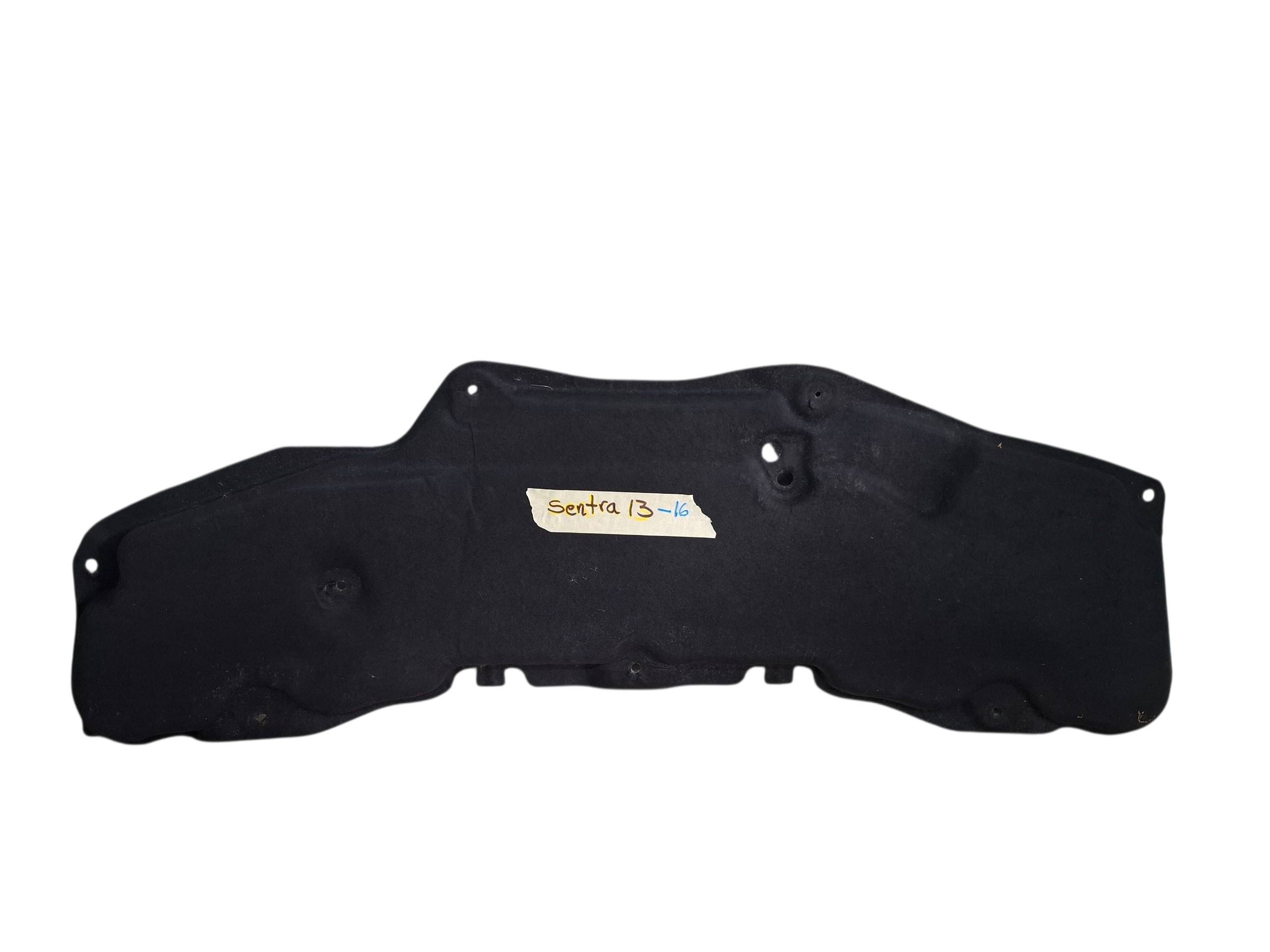 Nissan Sentra 2013 - 2016 Aislantes de Cofre Usado Original