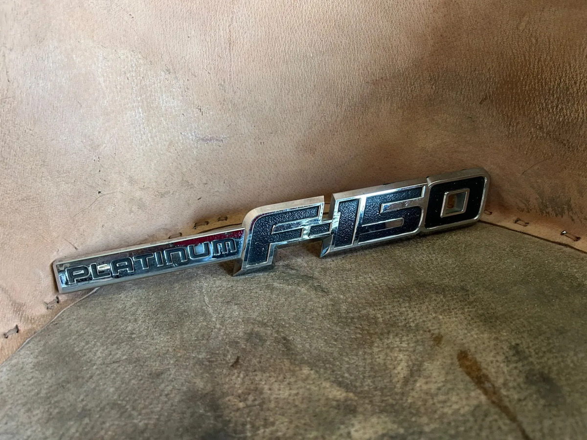 Emblema Salpicadera Rh Lobo Platinum 2015 2016 2018 2020 3 Plateado