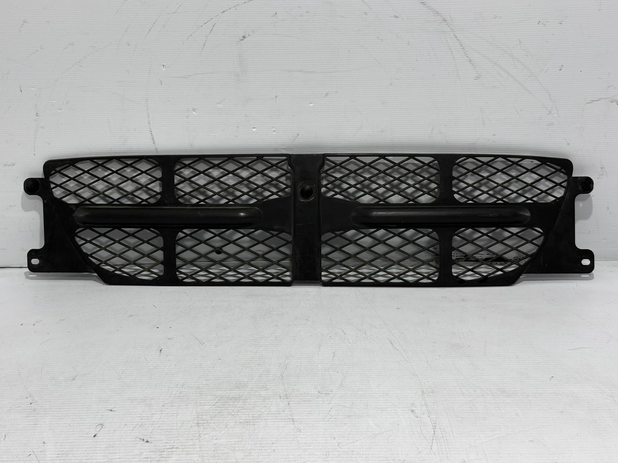 Ford Explorer 1998 - 2001 Parrilla Delantera Usado Original