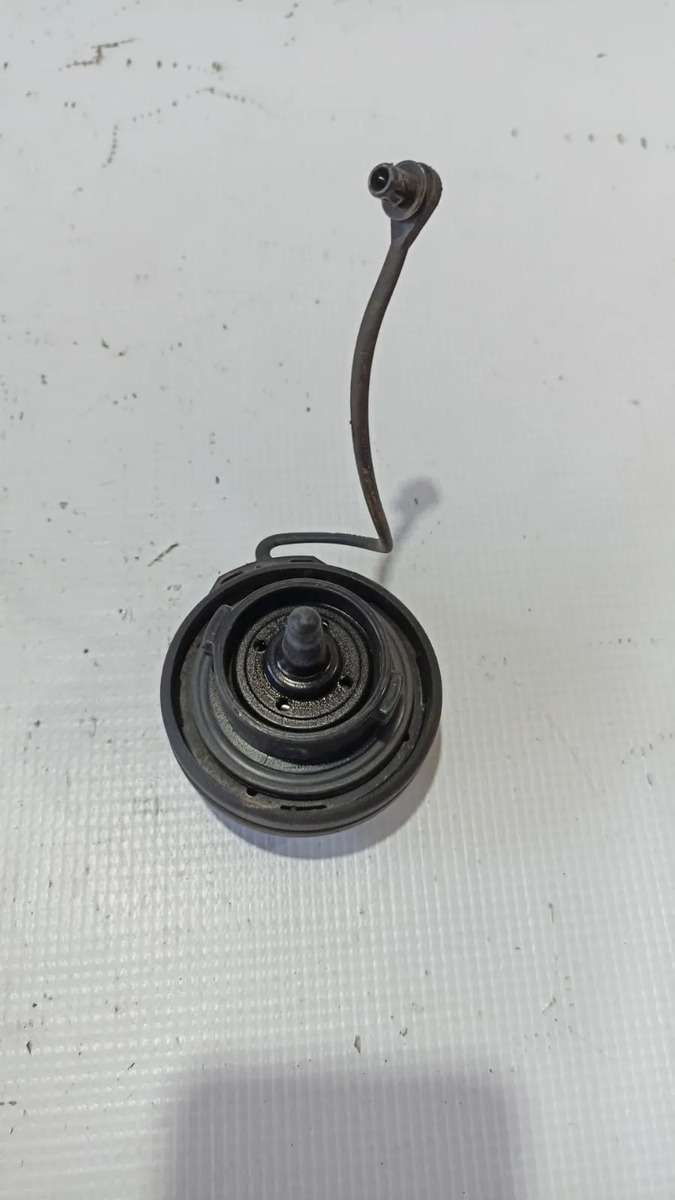 Tapon Llenado Combustible Volkswagen Jetta 2019-2026 1.4l Negro 2019
