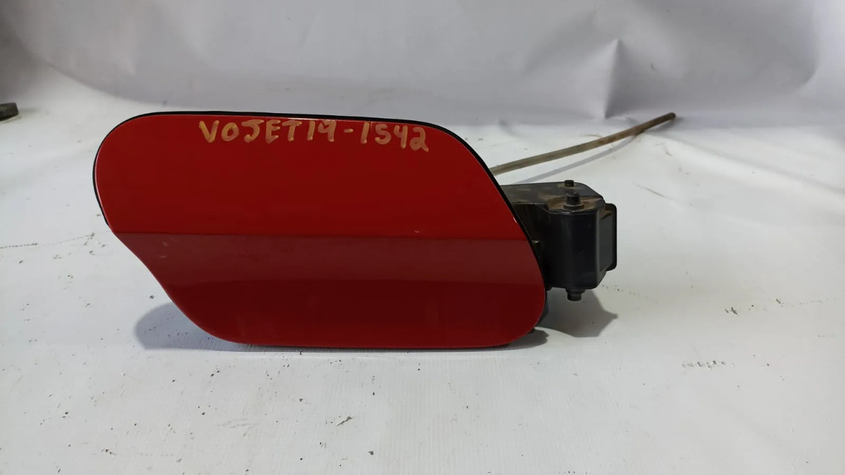 Tapa Tanque Combustible Volkswagen Jetta 2019-2026 1.4l Negro 2019