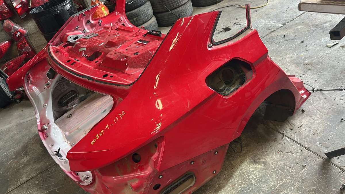 Costado Derecho Vw Jetta Mk7 2019-2023 Original Usado Rojo
